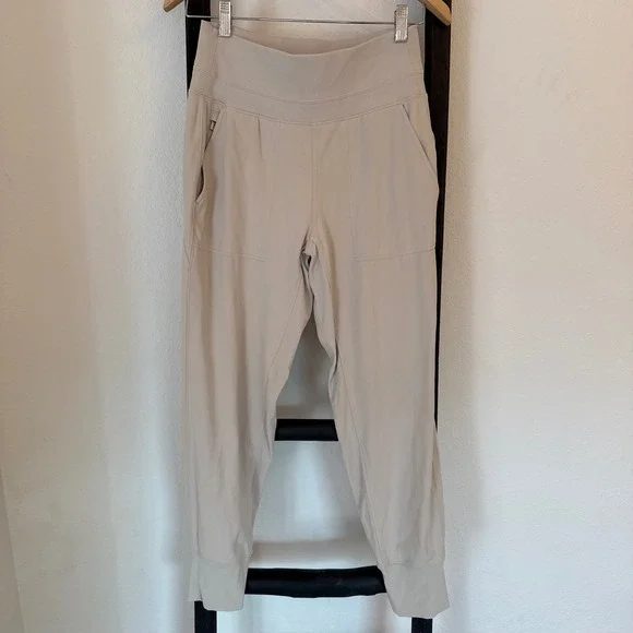 Athleta Venice Jogger Pants Light Beige Zipper Pockets Size S - Picture 1 of 8